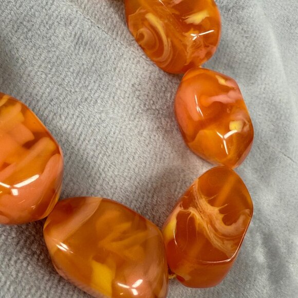 Vintage Style Orange Swirl Resin Acrylic Beaded Necklace Adjustable Chain - Picture 4 of 16